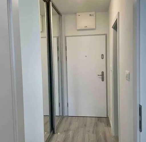 Apartmán Great Location, Private Parking, New *