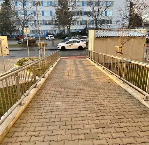 Great Location, Private Parking, New Apartmán *