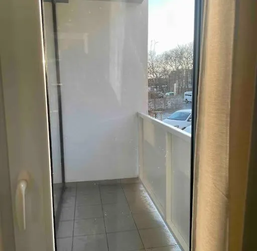 Apartmán Great Location, Private Parking, New *